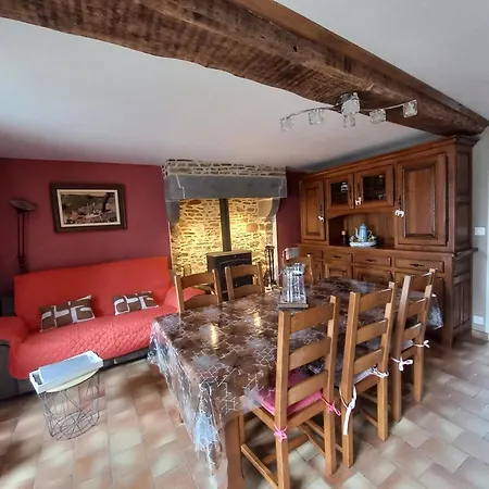 Holiday home Guillousou